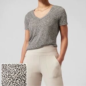 Athleta Breezy Scoop V-Neck Cheetah Print Tee- Black & White